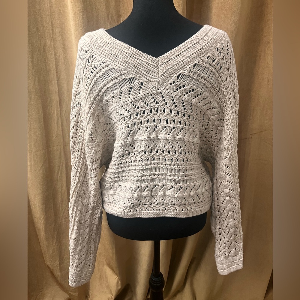 Primark Women's V-Neck Sweater in Cream
